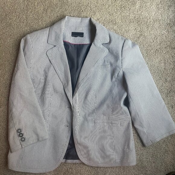 3/4 sleeve business jacket, navy blue and white vertical stripes, medium - Picture 1 of 4